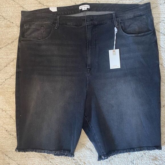 Good American Bermuda Shorts Plus Size 26 - Picture 2 of 4